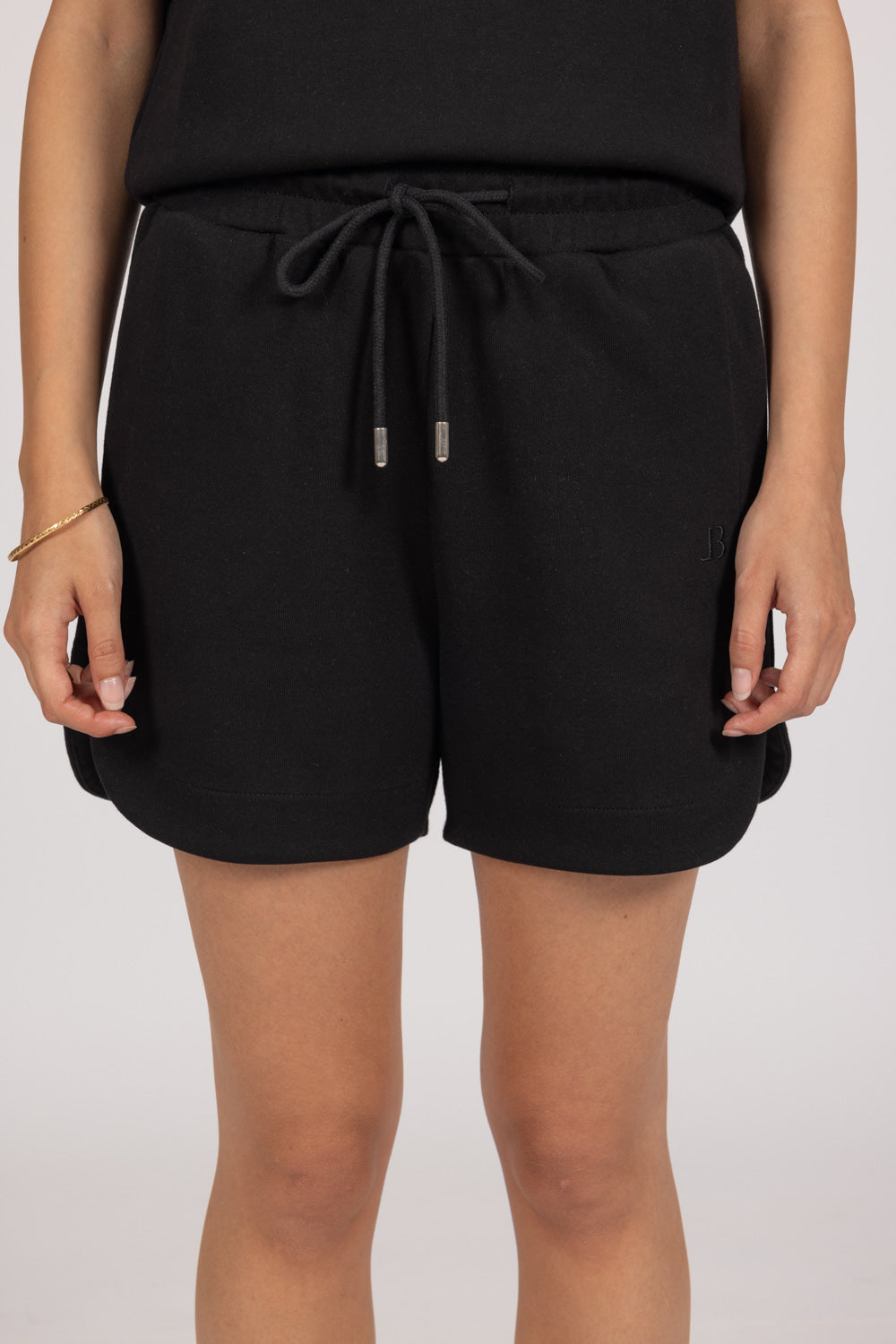 ALIX shorts in black