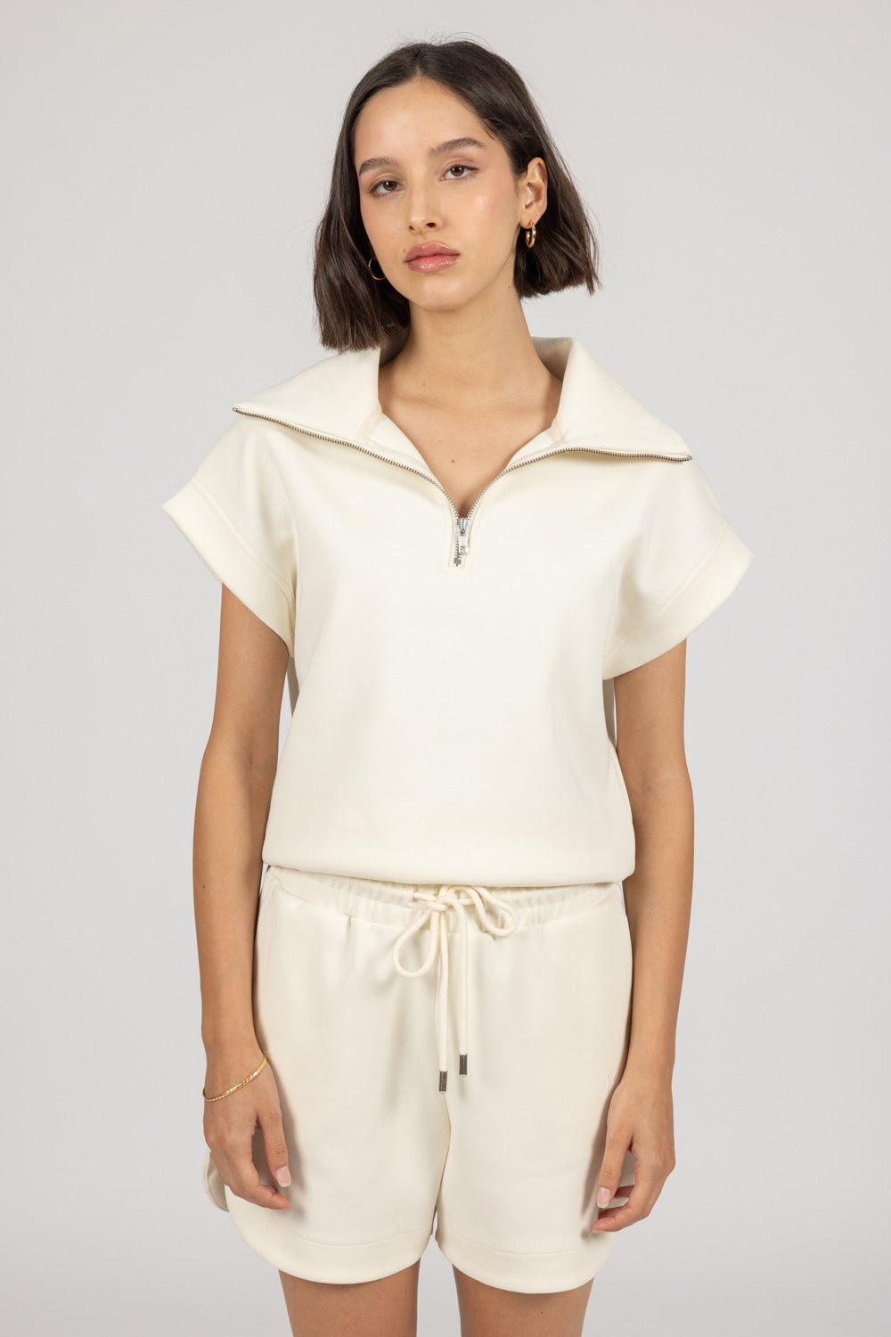 ALIX set in beige