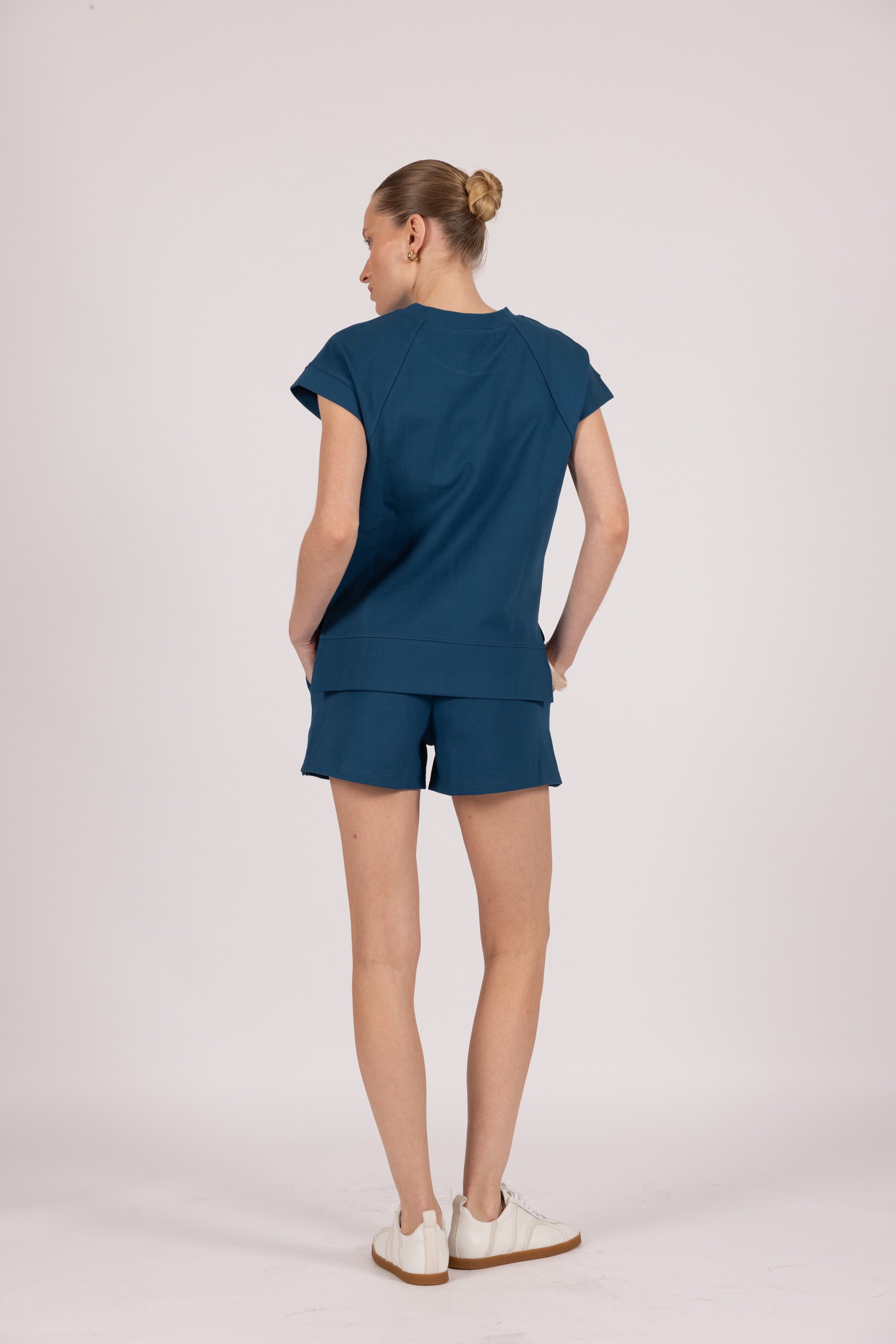 CIARA short sleeve top back look