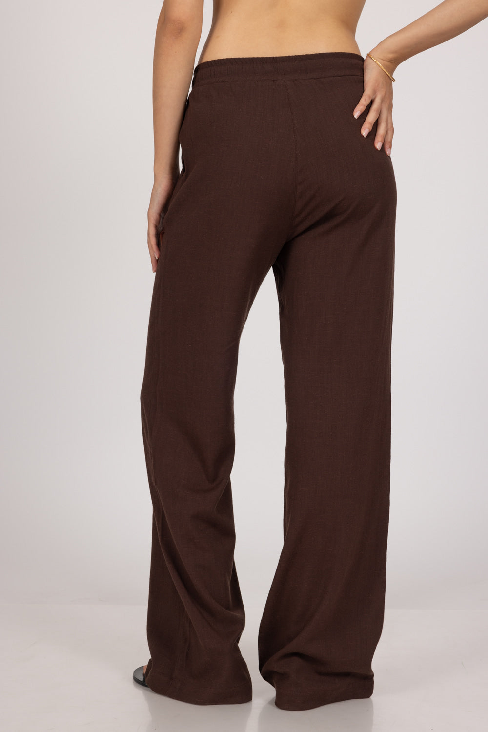 ROSE pants in brown back look