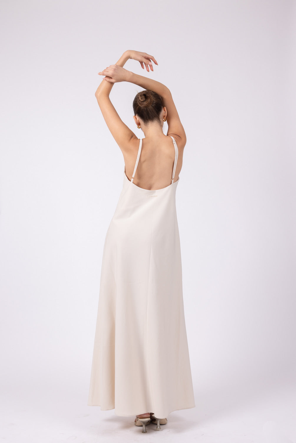 ANNA maxi dress in beige back look