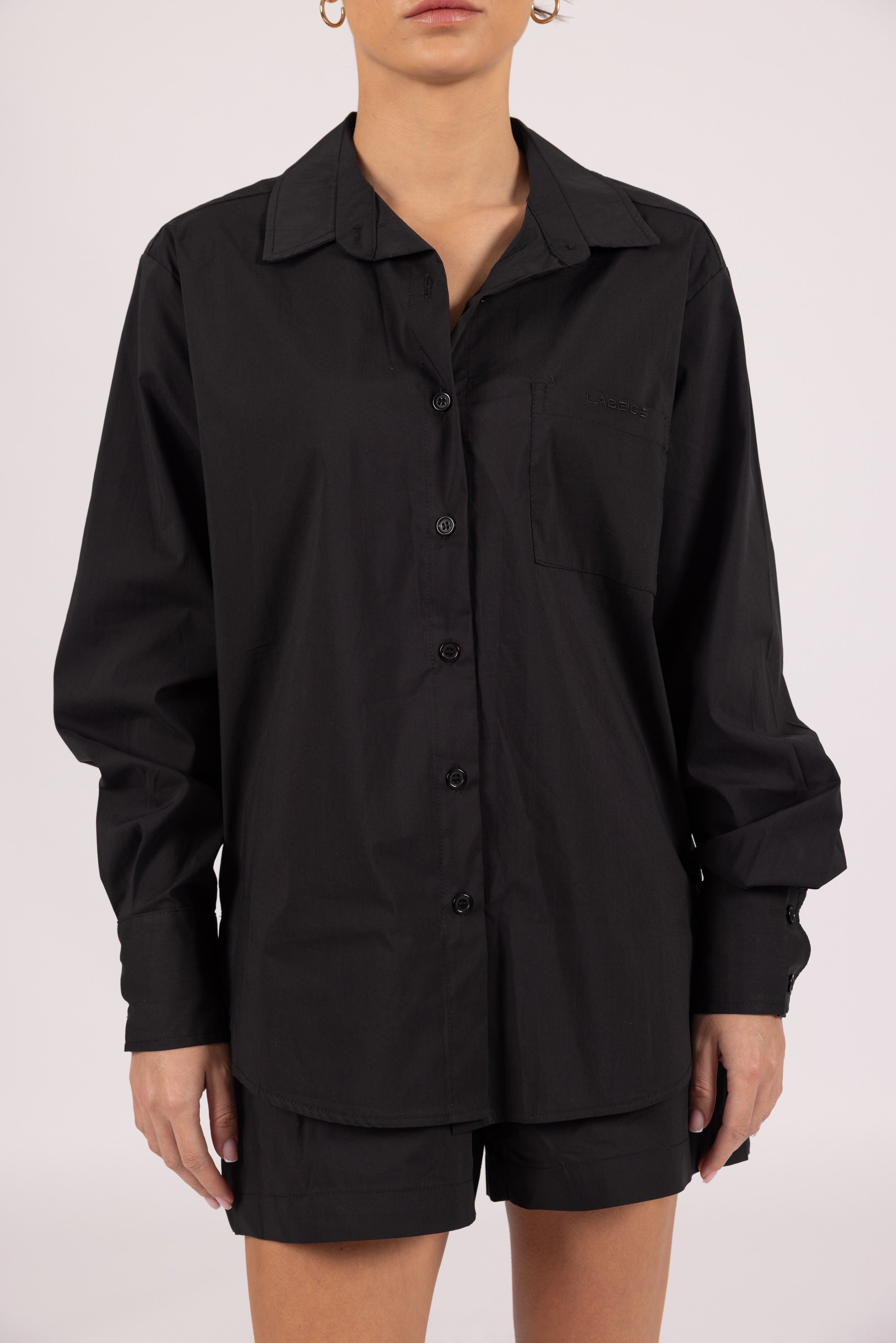 HAILEY shirt front look